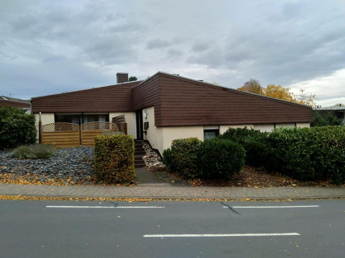 Kleine Ferienwohnung, Einzimmeraparment In Altenkirchen Almersbach Eksteriør billede
